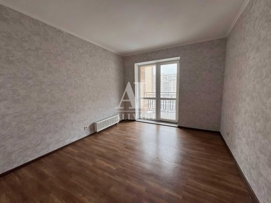 Продаж 2 кім квартири з ремонтом, ЖК Кришталеві Джерела, вул. Метрологічна, Феофанія, Пирогів ВДНГ