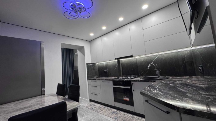 Продаж 2к квартири з ремонтом - фото 1