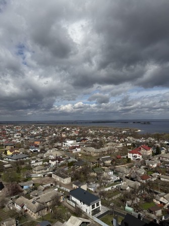 Продам трьохкімнатну квартиру - фото 1