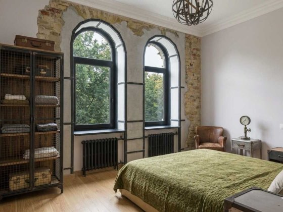 H=4m. Історичний центр, авторський індастріал лофт з видом на ботанічний сад, Університет , Золоті В