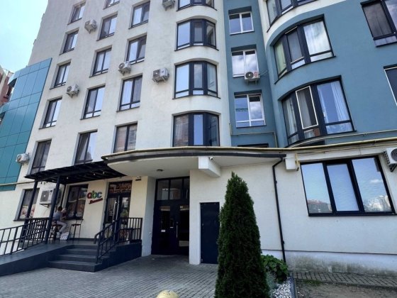 Продаж 1.5уім.квартири в ЖК Парус Ужгород