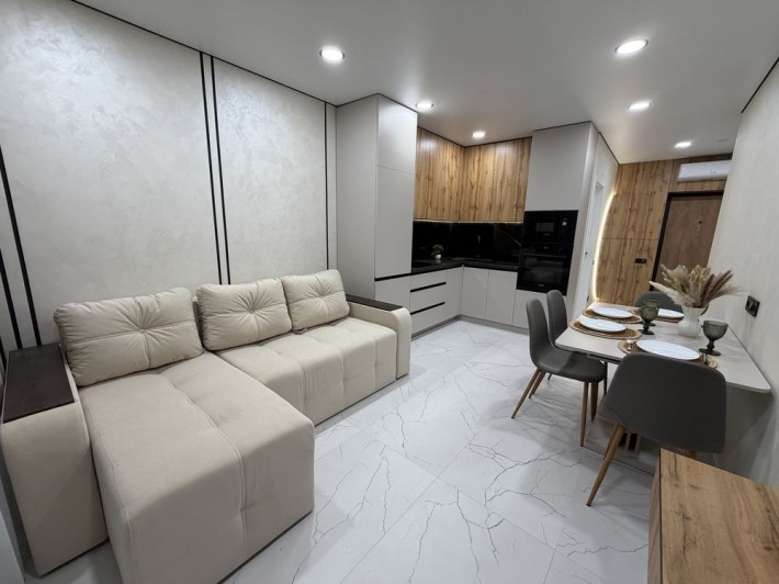 Ік  8 поверх 44м2 Буд 10.4 Власник без % З якісним ремонтом. - фото 1