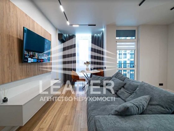 Продам 1кв.Жк"Лісопарковий"-ДИЗАЙНЕРСЬКА-Студія+Балкон-Гардеробка! Винница