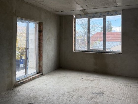 Продаж 3 кімнатної квартири в центрі міста Черновцы