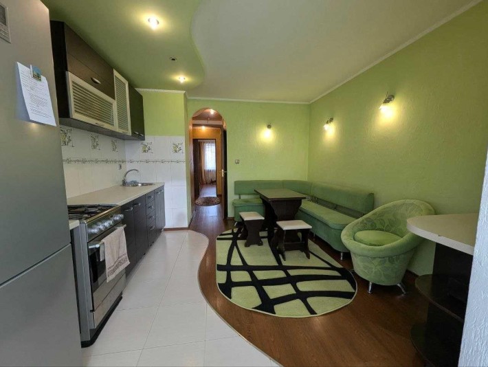 Продаж 2-к квартири з ремонтом, з газовим опаленням - фото 1