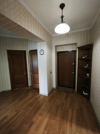 Простора трикімнатна квартира район Боздош - фото 1