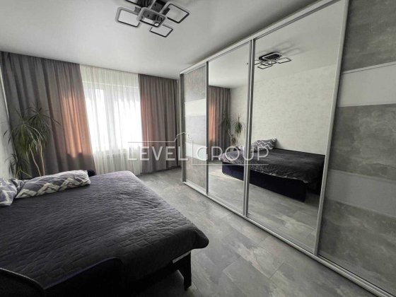 Продаж просторої 3кім квартири з ремонтом, вул. Інженера Бородіна (Сергія Лазо), Алматинська