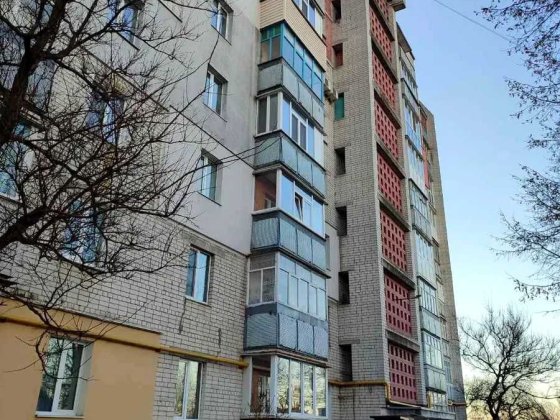 Продам 3-кімнатну квартиру на Богуна Чернігів