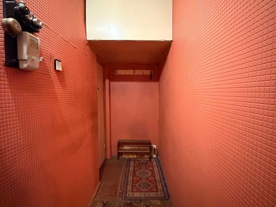 1-кімнатна під ремонт біля Палацу культури 32 кв.м