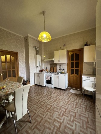 3 кімнатна затишна квартира в історичному центрі міста - фото 1