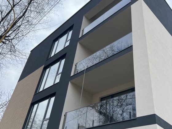 Продаж квартир в зданій в експлуатацію новобудові Ужгород