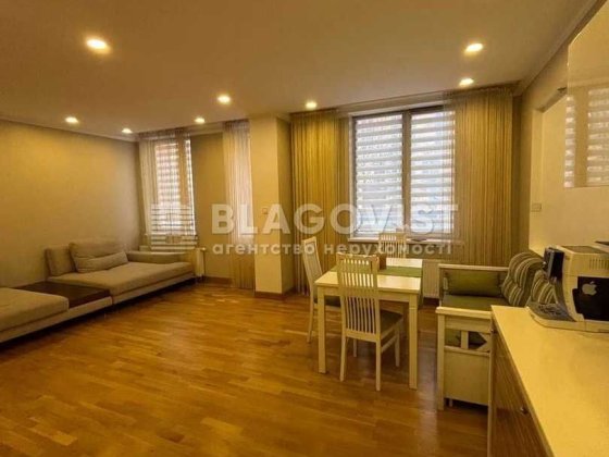 Продаж квартири Регенераторна, 4корп.5 Комфорт таун Київ