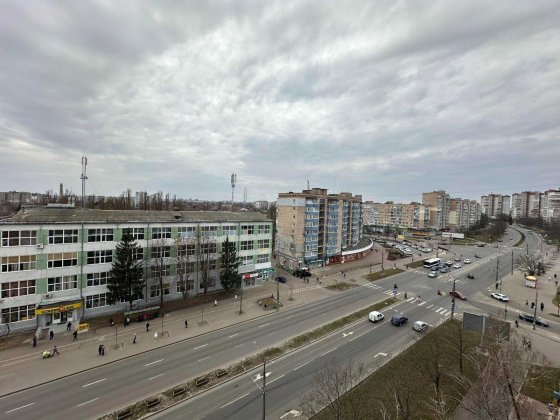 Затишна 2 кімн кв-ра пр Левка Лук'яненка (Рокосовського), біля "Ниви" Чернігів