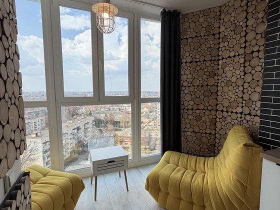 Центр! Красива однокімнатна квартира! Чернігів