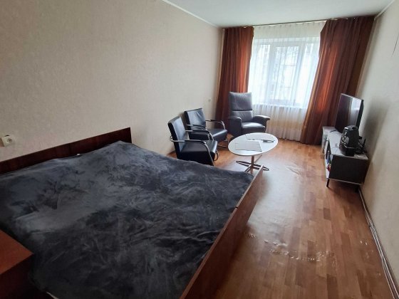 Продаж р-н Л.Лук'яненко 2-х кім.кв-ра вул. Космонавтів. Чернигов