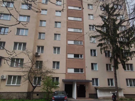 Продаж 3-х кімнатної квартири. Другий поверх,  утеплений будинок!!! Винница