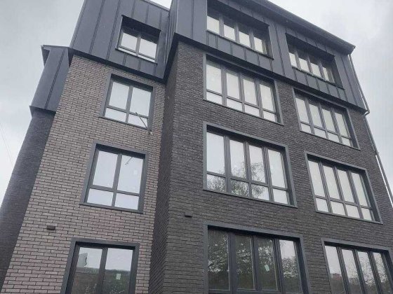 Продаж просторої однокімнатної квартири в новобудові в ЦЕНТРІ міста! Переуступка. Черкассы