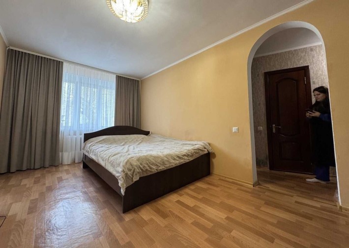 Продаж 2к квартири на вул. Пирогова - фото 1