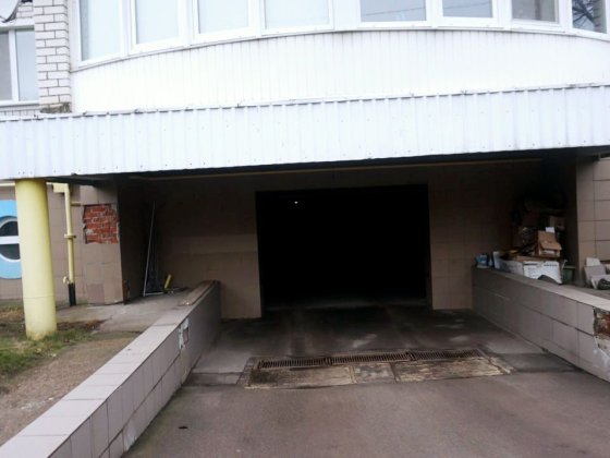 Паркомісце  18.5 м.кв по вул Ватутина,52.Новобудова.охорона,опалення. Чернигов