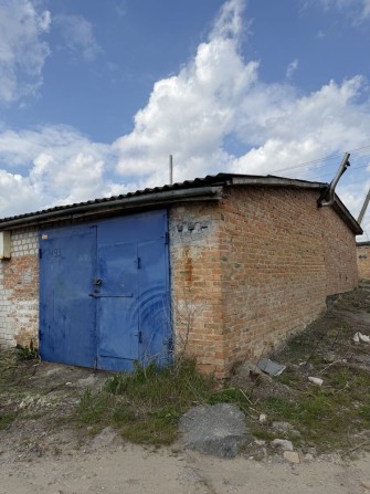 Гараж Єліенг з Погрібом і Ямой Сухий, з Боржуйкой - фото 1