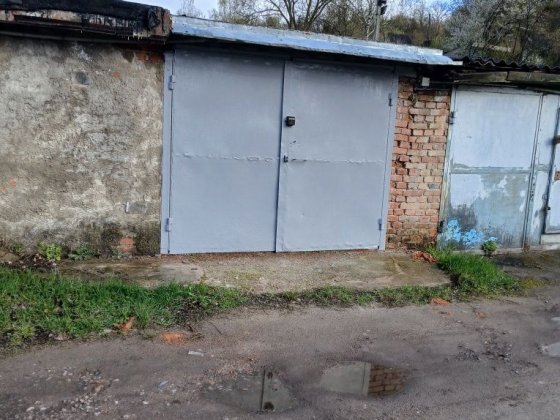 Продам гараж по вул.Вишневецька . Войскове містечко. Лубны