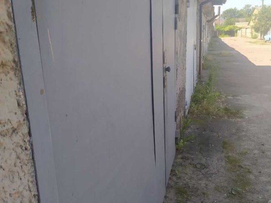 Продам цегляний гараж в кооперативі (центр Борисполя)