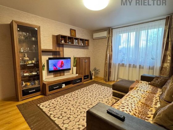 Продаж двокімнатної квартири по вул.Осипенко Ужгород