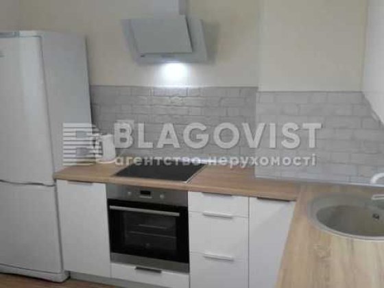 Продам квартиру Науки просп, 60 , 1 кімнатна ст.м.Деміївська , ремонт