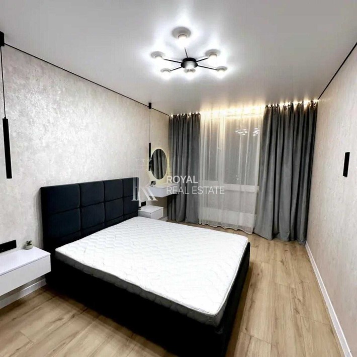 Продаж Квартира 2кім. 47м2 ЖК Варшавський‑2 Метро Паркінг - фото 1