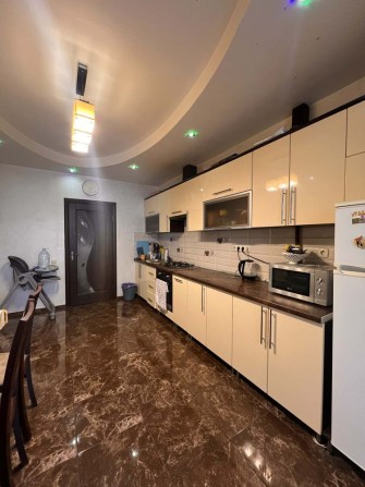 Продаж 2кім квартири , поряд з парком - фото 1