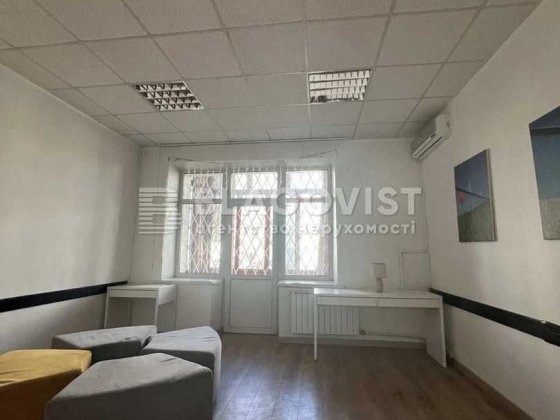 Продаж 3кімн. квартири 82м2, М.Арсенальна Київ