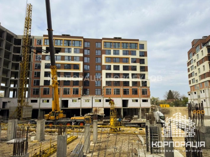 Продаж пентхауса з видом на гори та все місто, 81 м2, оглядова тераса - фото 1