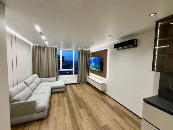 ТОП резервне живлення 3к квартира продаж євроремонт два санвузли  ЖК Варшавський закрита територія ц Киев