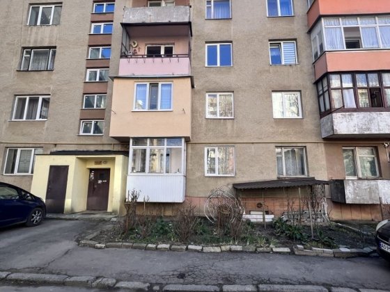 Продається 2 кімн. Кв. Грушевського Ужгород