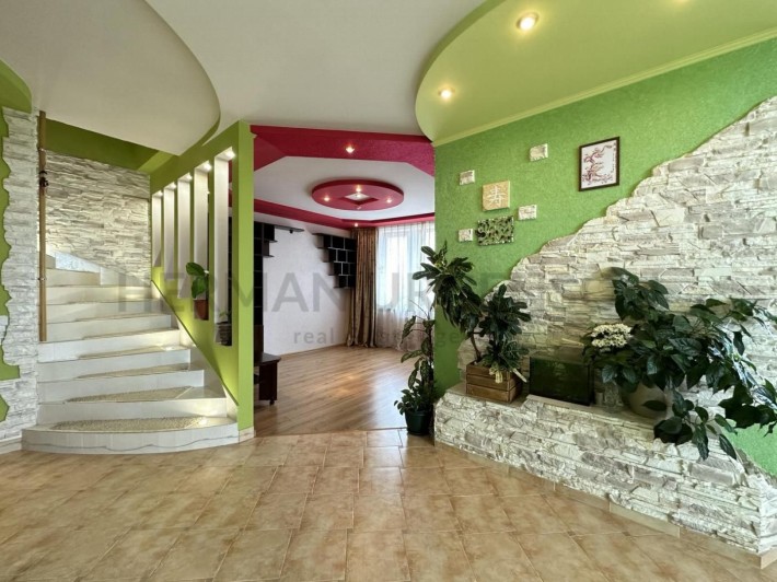 Продаж 4к квартири 115 м.кв / вул. Сiкорського, Новий район - фото 1