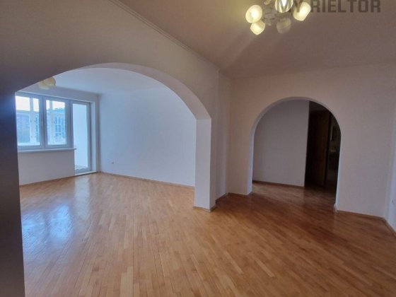 Продаж чотирикімнатної квартири по вул.Володимирська. Ужгород