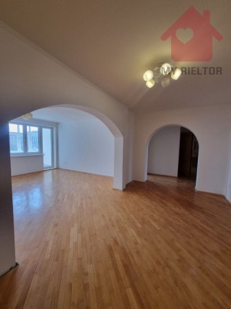 Продаж чотирикімнатної квартири по вул.Володимирська. - фото 1