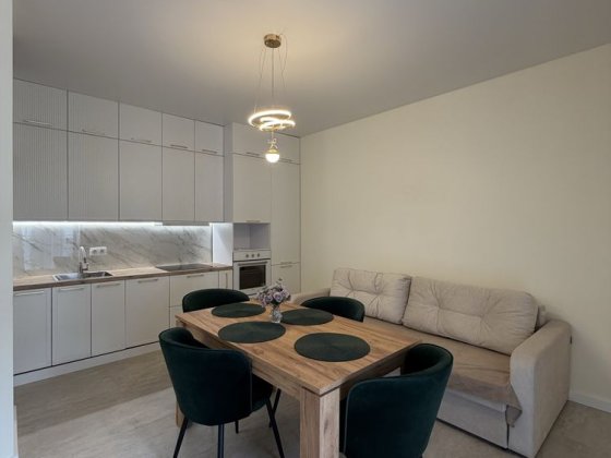 Продаж просторої квартири ЖК Баварія Ужгород