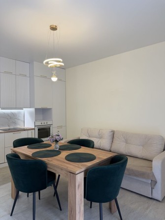 Продається Нова простора 1,5 кімнатна. ЖК Баварія - фото 1