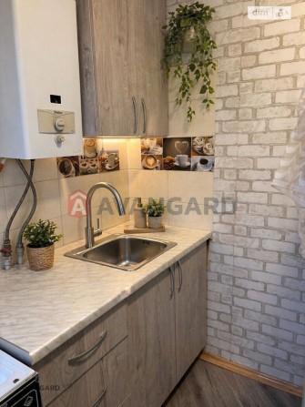 Продам 1-к Квартиру Центр Ленінський Район - фото 1