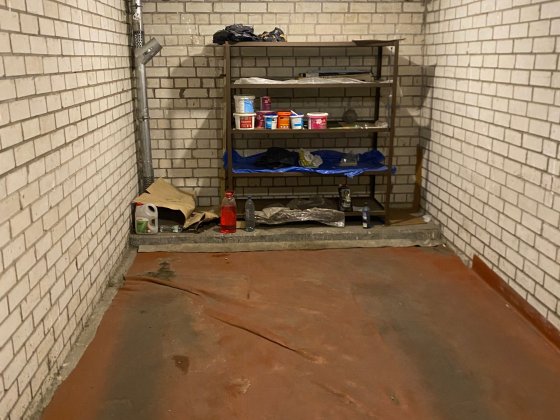 Оренда гаража. Метро харківська. ЖК Лебединий