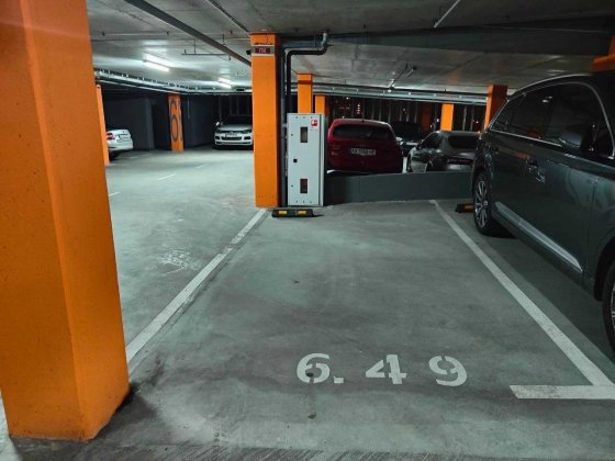 Сдам паркоместо ЖК Севен Seven 6 уровень Осокорки