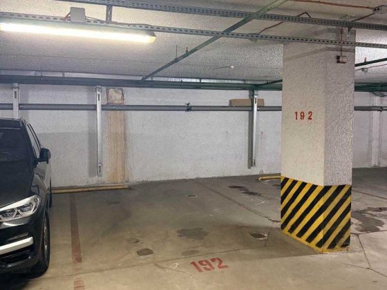 Аренда паркоместа, Бажана 16-А, 5000грн/мес.