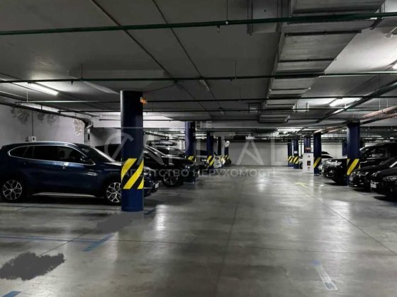 Сдам паркоместо м. Позняки