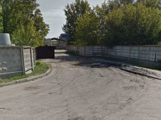 Місця для розміщення фур, спецтехніки, майданчик для зберігання