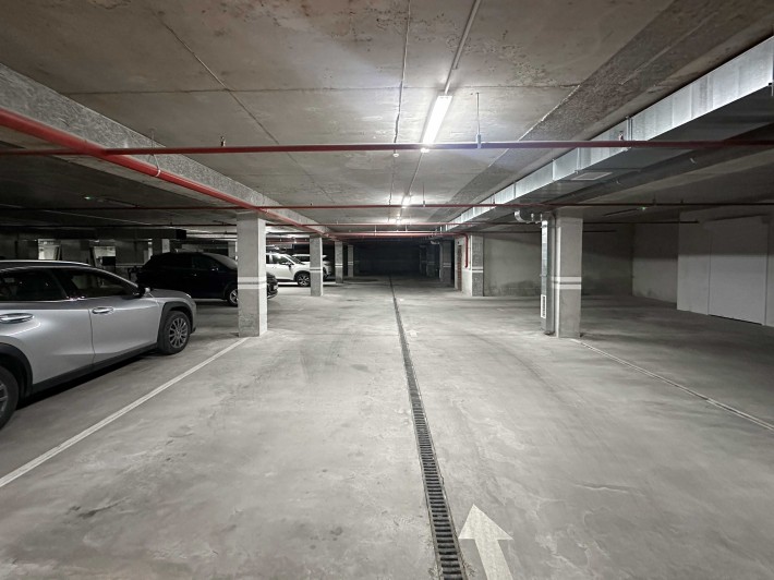 Оренда закритого паркомісця у підземному паркінгу ЖК Краківський - фото 1
