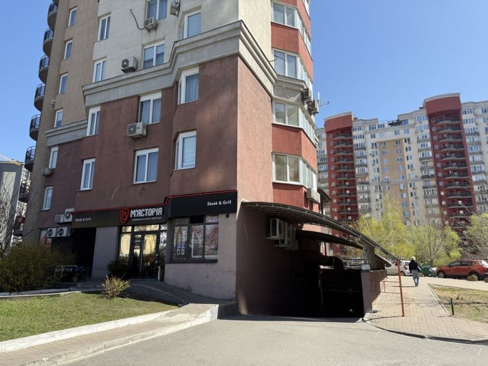 Здам паркінг, паркомісце Вул. С. Рудницького, 3/7 - фото 1