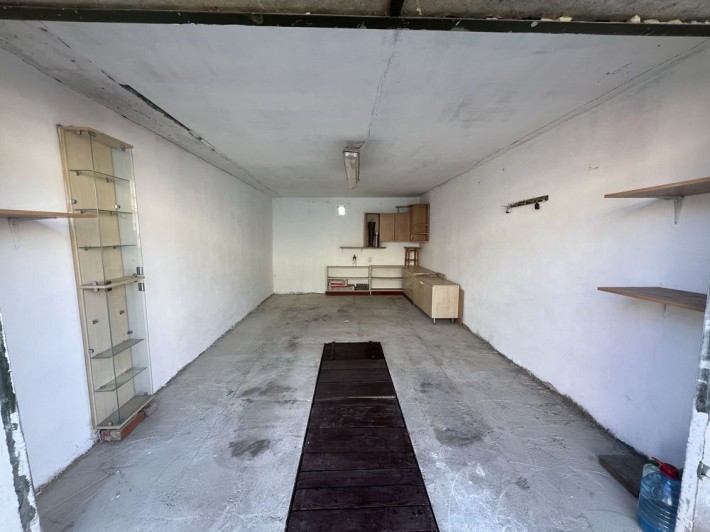 Продам гараж в гаражному кооперативі N 32 по вулиці 24 серпня 26 - фото 1
