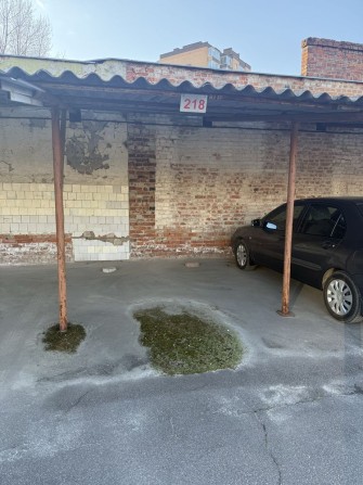 Продам паркомісце, Вікінг, пр, Свободи - фото 1