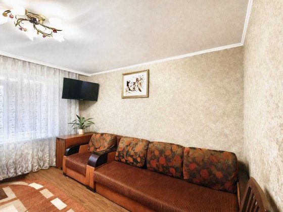 Продам 2к двокімнатну квартиру, АГВ (індивідуальне газове опалення) Цегла, Ремонт, Меблі Винница